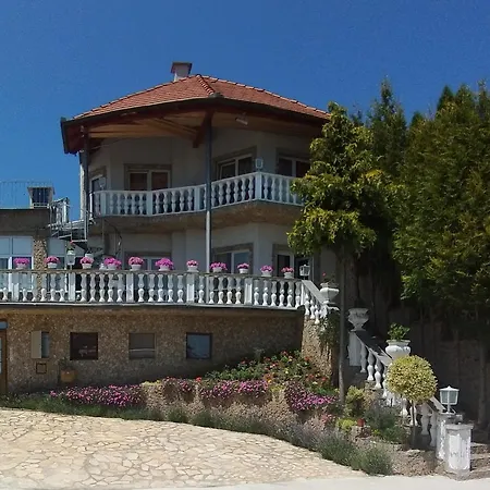 Kristaly Lejlighedshotel