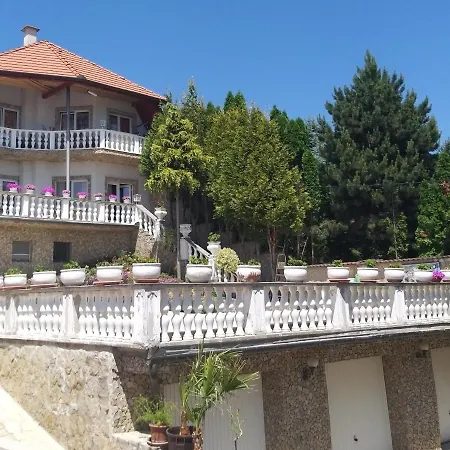 Kristaly Lejlighedshotel