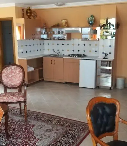 Kristaly شقة فندقية 3*