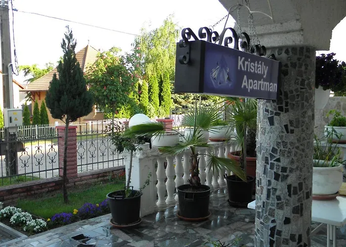 Kristaly شقة فندقية 3*